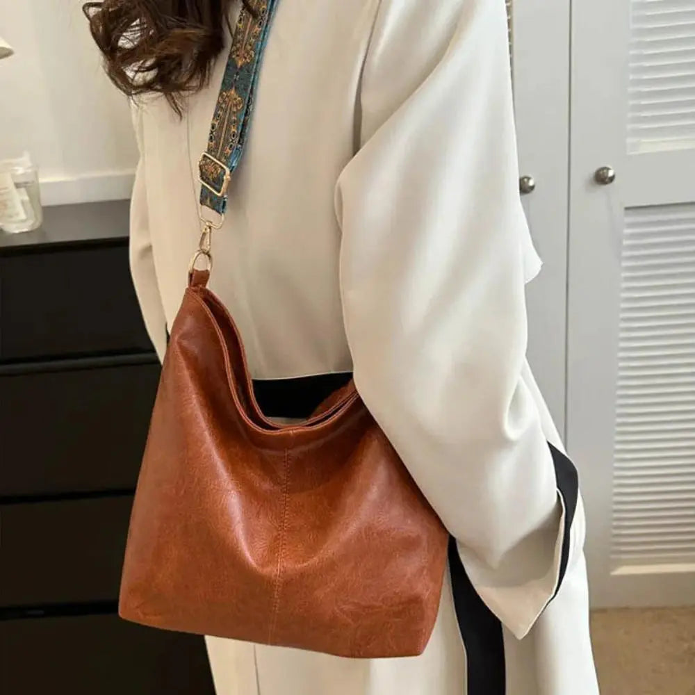 Greta – Vintage Schultertasche
